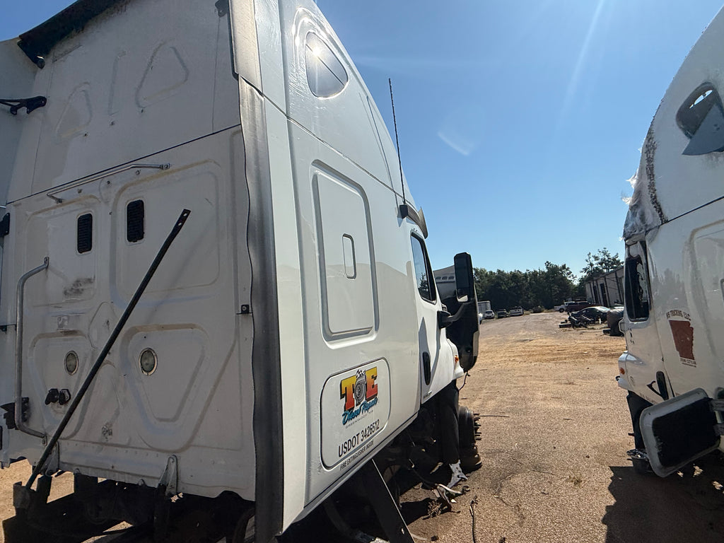 Freightliner Cascadia truck cab